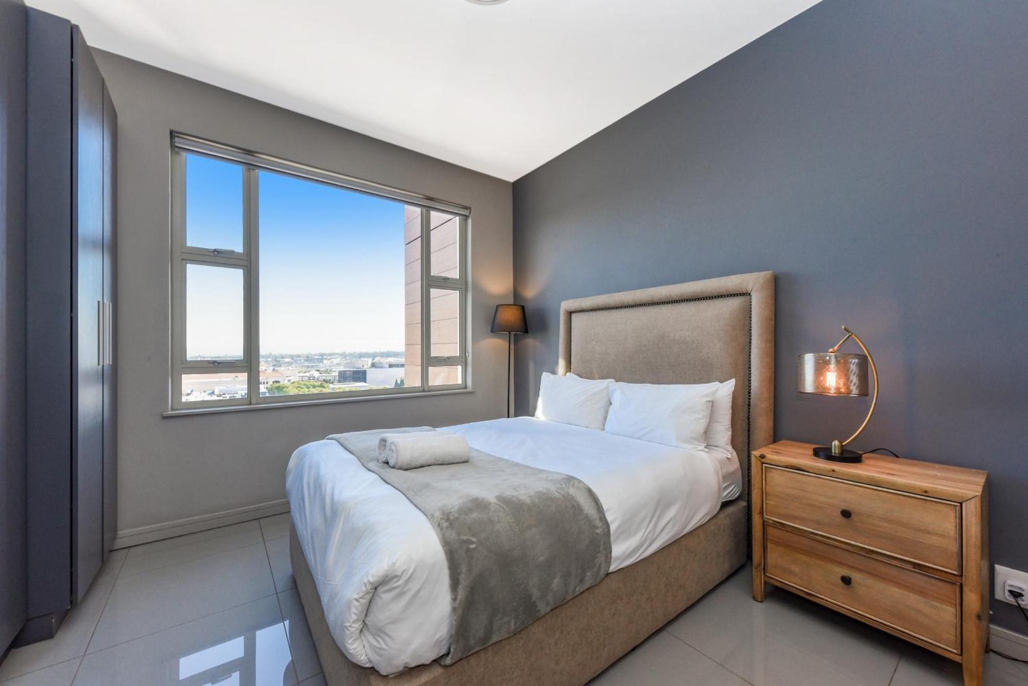 The Tyrwhitt Rosebank Apartments (Adults Only) โจฮันเนสเบิร์ก ภายนอก รูปภาพ